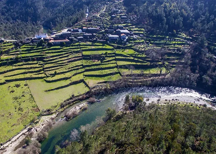Casa Da Figueira - Rio Paiva 度假居 *